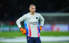 Футболист на ПСЖ се дистанцира от съотборниците си в клуба