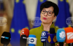 Еврокомисар очаква възстановяването на петролопровода "Дружба" да деблокира преговорите с Украйна и средствата за Киев