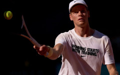 Легенда на тениса изумен от формата на Синер