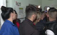 Скандирания "Мафия" пред секция в Лондон