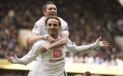 Легенда на Тотнъм засне специално видео за Бербатов