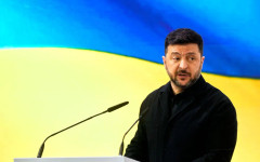 Фалшиви снимки свързват Зеленски с Епстийн, проверка разкрива манипулация с AI