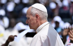 Папа Лъв XIV отправи остри критики срещу авторитарните режими по време на посещението си в Ангола