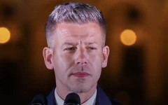 Мадяр постави ултиматум на "марионетките на Орбан"