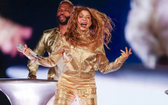 В очакване на Шакира: Рио живее в ритъма на музиката на певицата