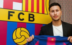 Барселона дава нападател под наем