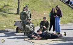 Ученици стреляха с автомати в НВУ "Васил Левски" във Велико Търново