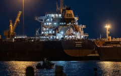 Измамници атакуват корабите в Ормузкия проток: Поток от фактури в криптовалута, обещаващи безопасно преминаване