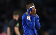 Десет години след титлата, Лестър изпадна в третото ниво на английския футбол