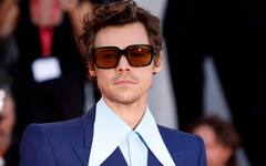 Хари Стайлс записа видео със струнен ансамбъл в Берлин