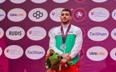 Семен Новиков на финал, седем българи в битка за отличията на Евро 2026 в Тирана