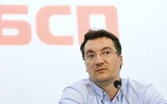 Крум Зарков е готов с оставката