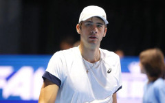 Донски стартира с победа на двойки в Рим