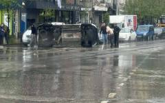 Линейка се обърна на ключово столично кръстовище