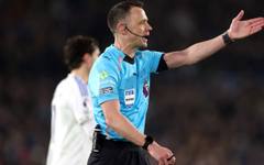 Топ съдия в Англия умишлено е спиран да свири мачове на Нотингам вече 2 години