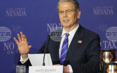 Министърът на финансите на САЩ заяви, че американската блокада взема на прицел основните източници на приходи на Иран