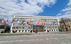 Словенските депутати избраха двама от тримата заместник-председатели на парламента