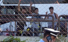 Процедурата е в ход! Испания бърза да легализира стотици хиляди мигранти