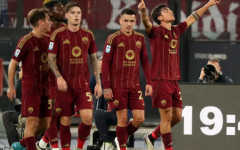 Звезда на Рома намалява заплатата си, за да получи нов договор