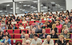 Медицинският университет в Плевен беше домакин на среща с проф. Атанас Семов, на която бяха представени филм и книга за Априлската епопея