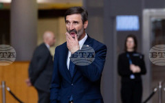 ТАСР: Словакия обвързва подкрепата си за новите санкции на ЕС срещу Русия с възстановяване доставките по петроловода "Дружба"