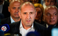 Радев се намести добре в очакванията на хората и победи