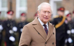 Крал Чарлз Трети отдаде почит и откри паметник на Елизабет II