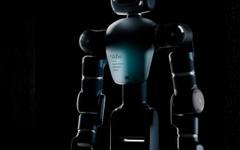 Германският хуманоиден робот "Алфи" влиза във фабриките