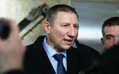 Партията на Радев ще вади Сарафов от кабинета му със сила