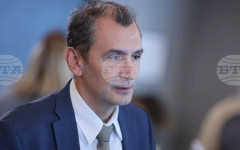 Ваксините осигуряват защита през целия живот, заяви служебният министър на здравеопазването Михаил Околийски