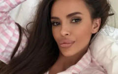 Мрежата се нахвърли върху Мария - оперирала носа на дъщеря си преди абитуриентския бал