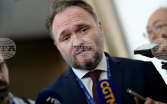 Съществува риск от недостиг в Европа на авиационно гориво през лятото, предупреди еврокомисарят по енергетиката