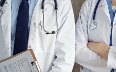 Младите лекари настояват за реформи, по-добри условия на труд и среща с новото мнозинство