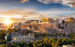 Не трябва да се превръщаме в Барселона: Атина забранява изграждането на нови хотели