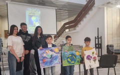 В плевенската галерия "Илия Бешков" е представена изложба с детски рисунки, посветена на Деня на Земята