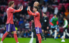 Мактоминей и Гилмор си поставят за цел излизане от групите на Световното първенство