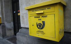 Осъдиха касиерка от "Български пощи" за присвояване на над 30 000 евро