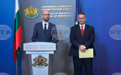 Бъдещото правителство ще реши как да ползва върнатите в държавния бюджет средства, които бяха "заключени" в Българската банка за развитие, заяви министър Клисурски