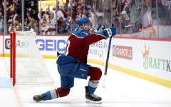 Колорадо спечели и втория мач от серията срещу Лос Анджелис след продължение