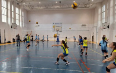 Огромна победа за училищния отбор по волейбол на СУ "Христо Ботев" в Нова Загора