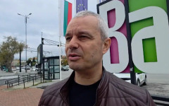 Костадинов: Виждаме как се махат хората на Пеевски и Борисов, за да бъдат сложени на Радев