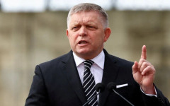 Фицо: Няма да се изненадам, ако нефтопроводът "Дружба" спре след одобряването на заема от 90 млрд. евро за Украйна