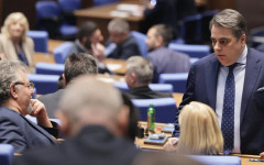 Асен Василев няма "да спъва другарчето" и ще отстъпи на Манол Пейков в Пловдив