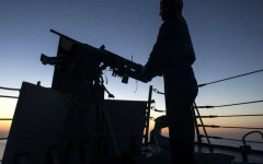 Над 30 свързани с Иран кораба пробиха американската блокада