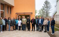 Нов асансьор вече осигурява достъпна среда до поликлиниката в Сливо поле