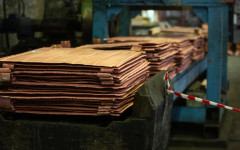 Русия готви нов данък за някои бизнеси в опит да запълни дупките в бюджета