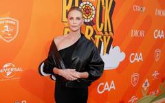 Чарлийз Терон проговори за убийството на баща си