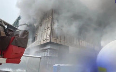 Огромен пожар в строяща се луксозна сграда в Москва взе най-малко 7 жертви