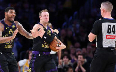 НБА одруса Маркъс Смарт и Люк Кенард заради спор със съдиите