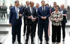 Управляващите в Германия загубиха 7% от рейтинга си за година на власт